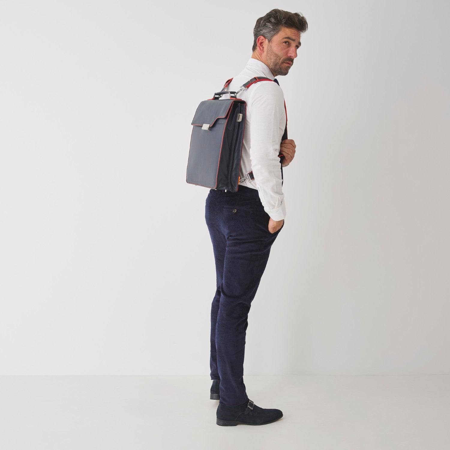 The Modern Backpack - Navy