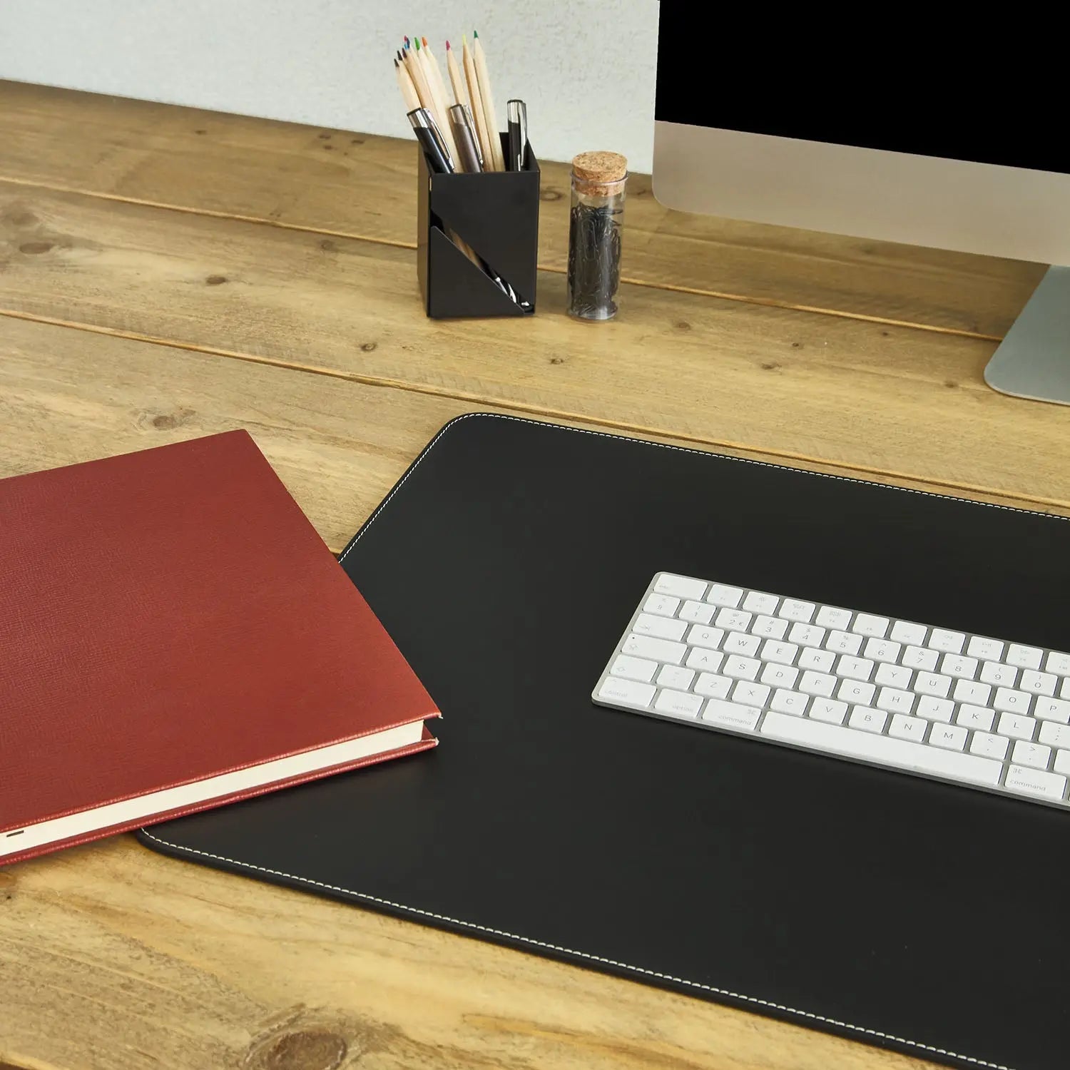 Black Desk Mat Evan Red